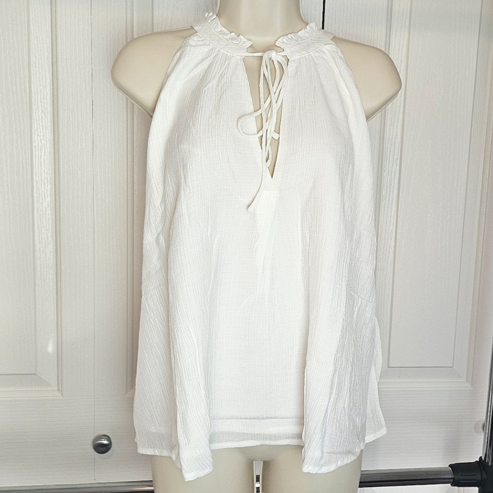 Lulu's Delightfully Poised White Sleeveless Tie-Neck Tank Top, M